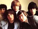I Rolling Stones con il taglio di capelli a caschetto moda degli anni sessanta